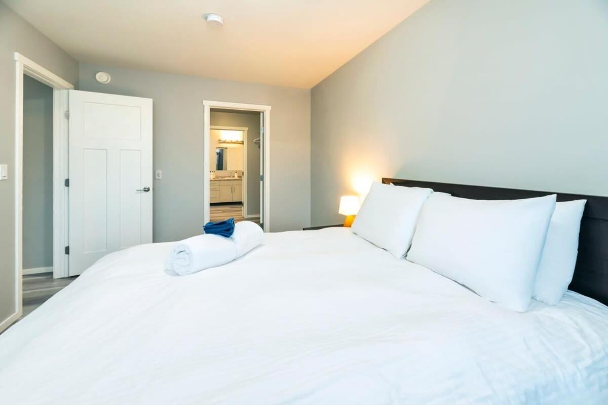 Nn - The Wanderoo - Riverdale 3-Bed 2 5-Bath Whitehorse Bagian luar foto