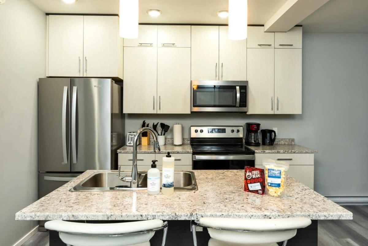 Nn - The Wanderoo - Riverdale 3-Bed 2 5-Bath Whitehorse Bagian luar foto