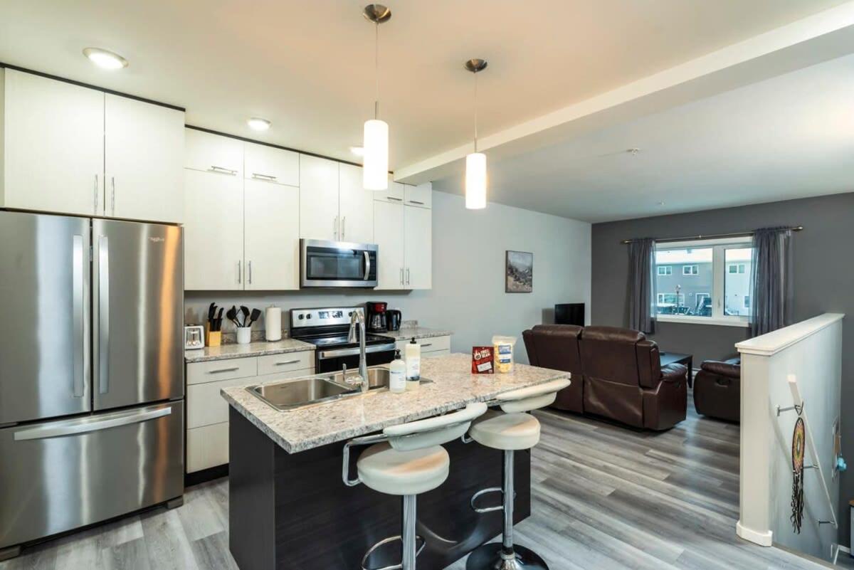 Nn - The Wanderoo - Riverdale 3-Bed 2 5-Bath Whitehorse Bagian luar foto